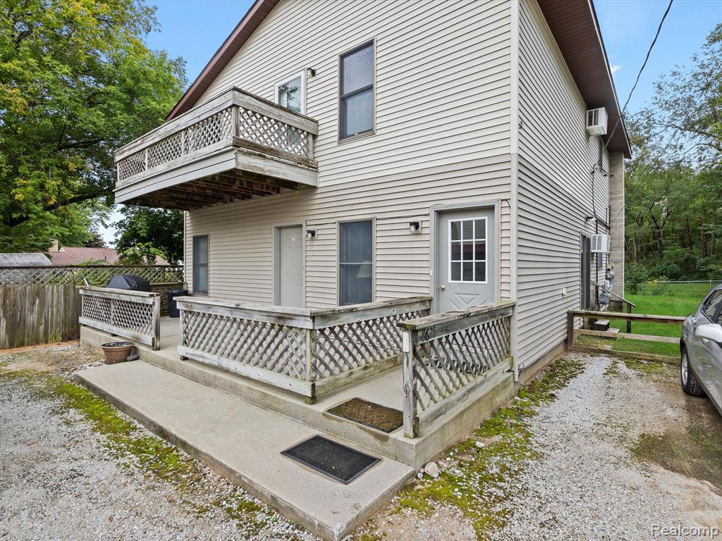 8621 Lakeshore Road Lexington, MI 48450 - Photo 1 of 19