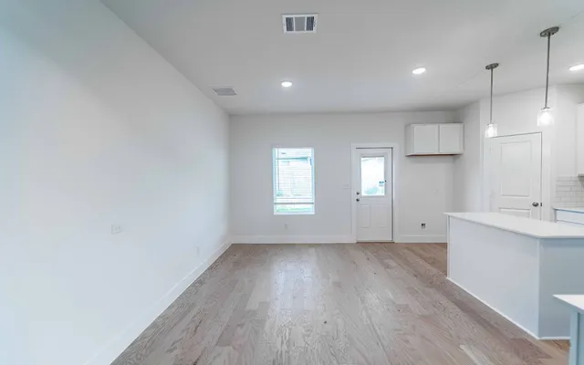 $432,816 | 117 Cougar Hl Drive, Jarrell, TX 76537