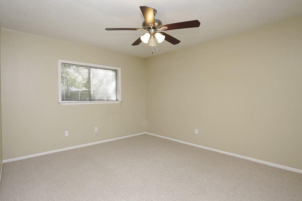 12706 Monaco Road Houston, TX 77070 - Photo 5 of 10