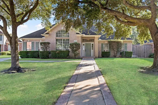 $355,000 | 3470 Briar Way Drive, Beaumont, TX 77706