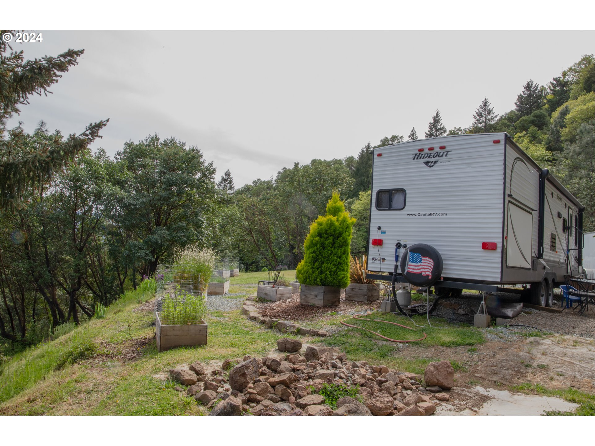 3177 Weaver Road Myrtle Creek, OR 97457 - Photo 13 of 38 Gallery Image 13
