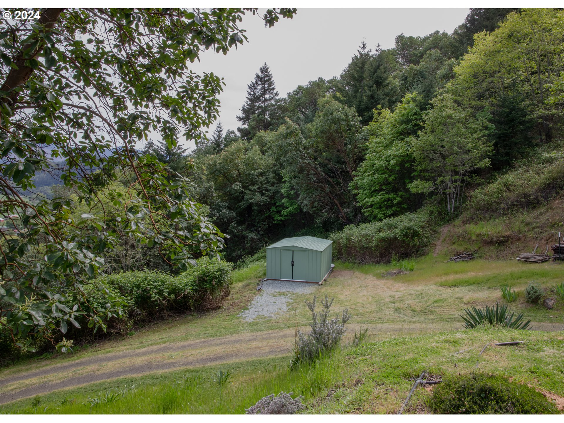 3177 Weaver Road Myrtle Creek, OR 97457 - Photo 23 of 38 Gallery Image 23