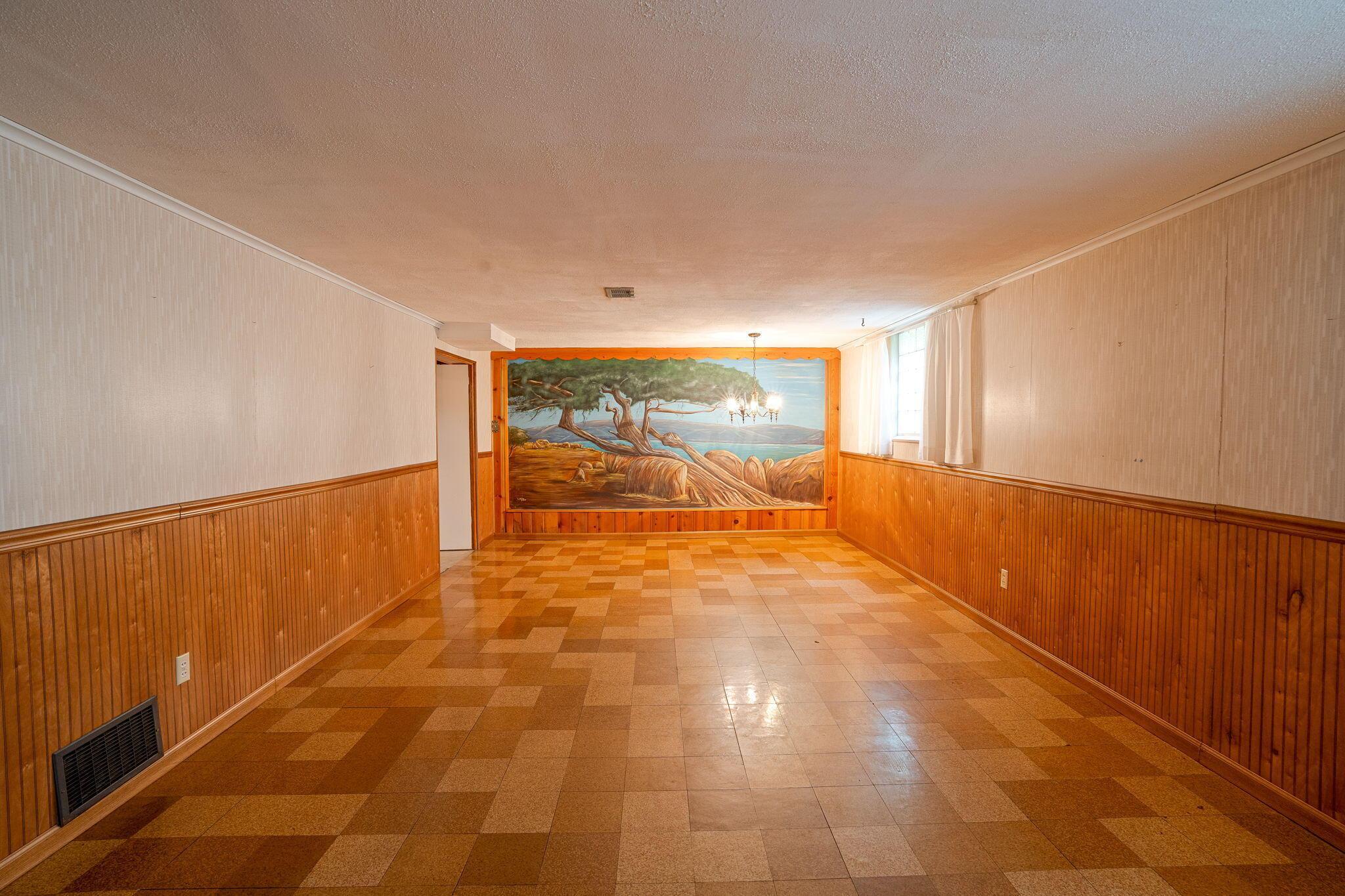 105 Hamilton Road Columbus, OH 43230 - Photo 23 of 35 23-web-or-mls-105 Hamilton Rd - 23