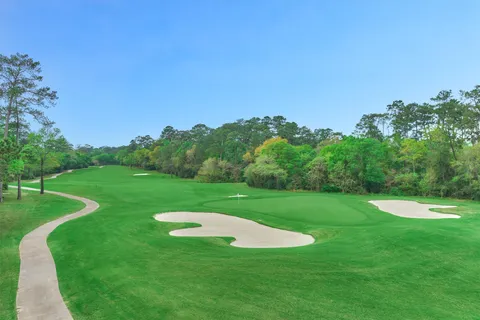 $1,395,000 | 42 Secluded Trail, The Woodlands, TX 77380