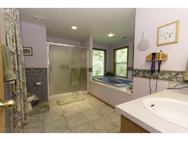 134 Longhorn Road Amboy, WA 98601 - Photo 15 of 16 Bathroom, Attached