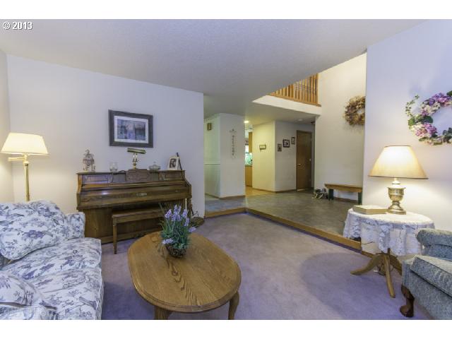 134 Longhorn Road Amboy, WA 98601 - Photo 6 of 16 Living Room