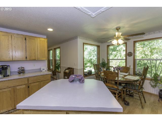 134 Longhorn Road Amboy, WA 98601 - Photo 9 of 16 Kitchen