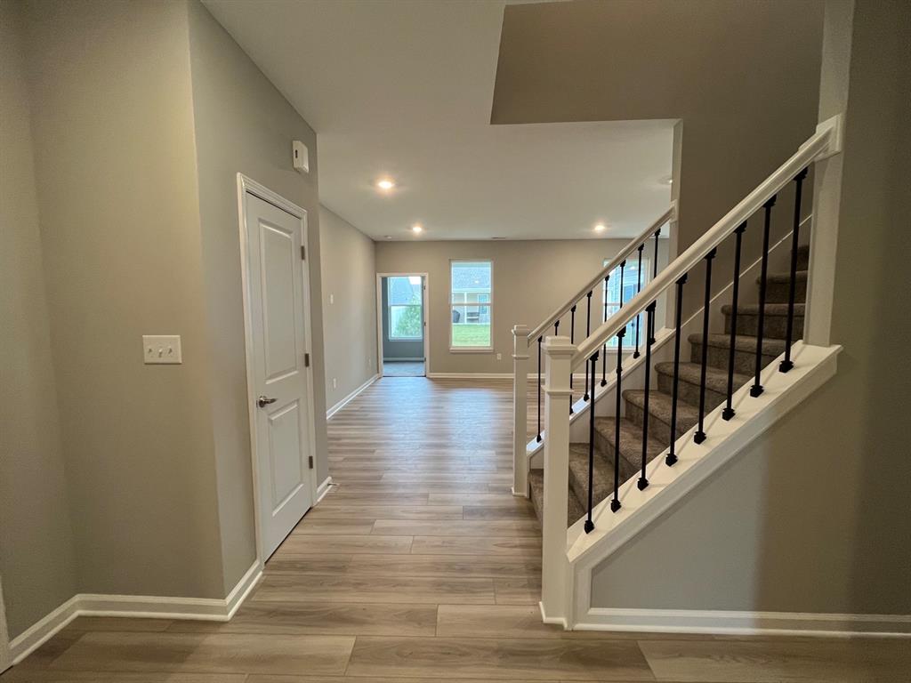 9806 Olympic Boulevard Pendleton, IN 46064 - Photo 2 of 8