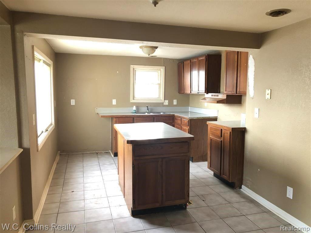 4012 Hunt Road Lapeer, MI 48446 - Photo 6 of 19 Kitchen