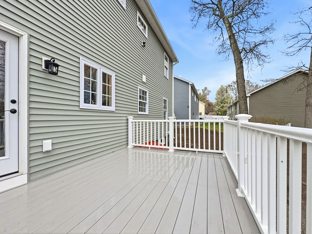 38 Colonial Road Webster, MA 01570 - Photo 35 of 41