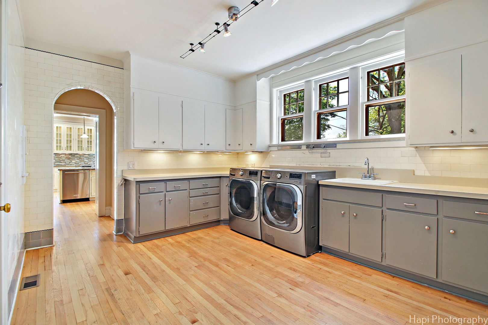 1403 Glenview Road Glenview, IL 60025 - Photo 16 of 62 a kitchen with a stove a sink and a microwave