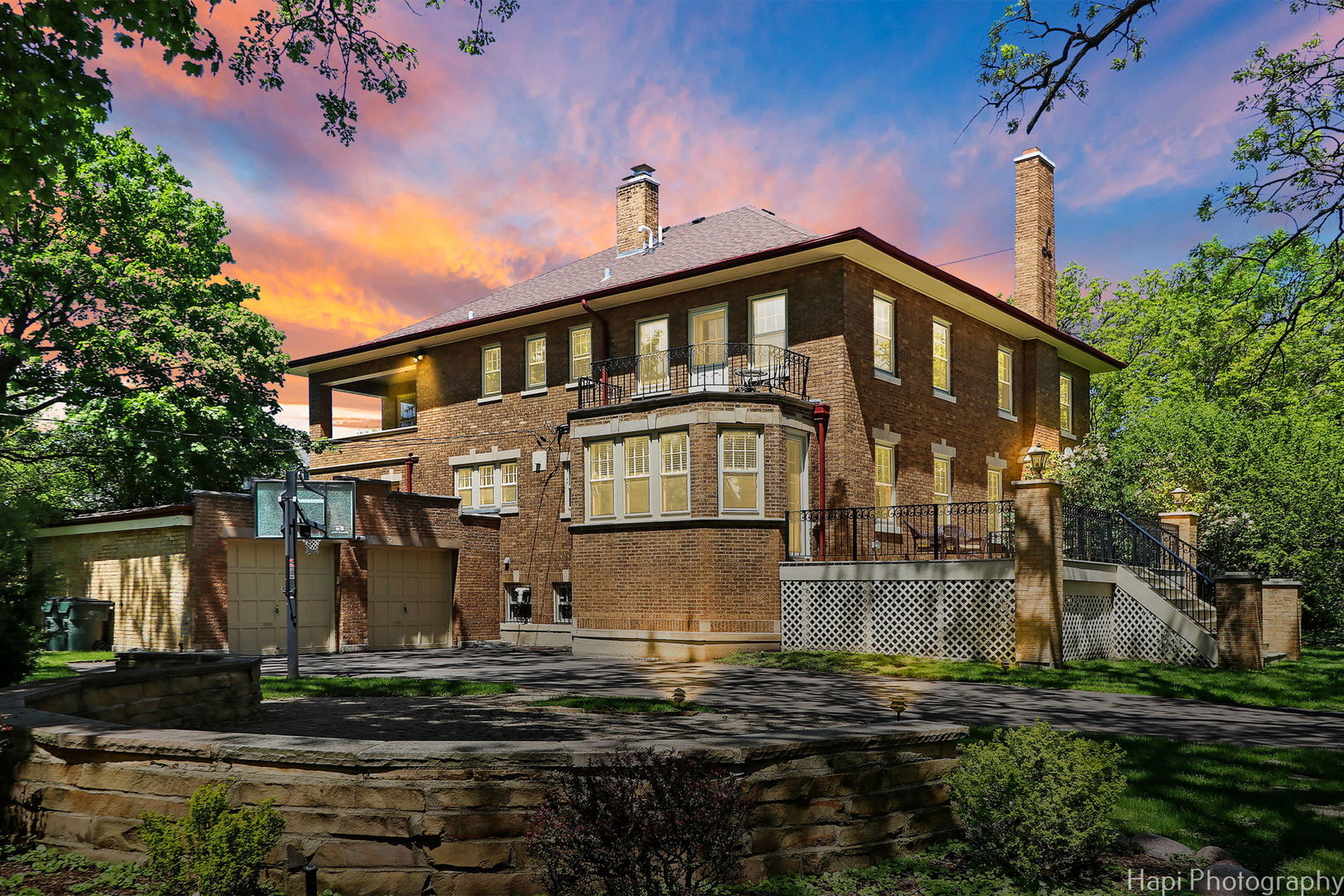 1403 Glenview Road Glenview, IL 60025 - Photo 61 of 62 a front view of a house with a yard