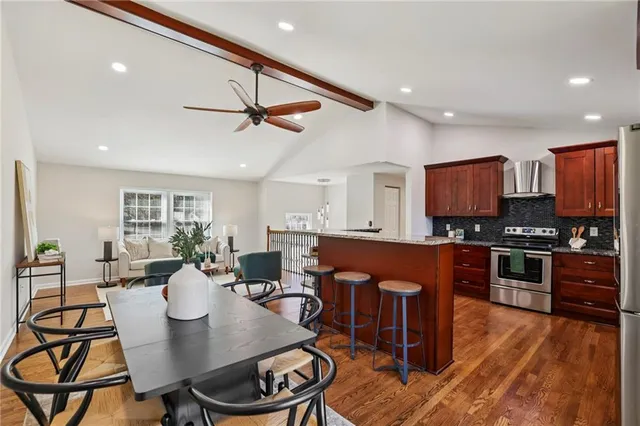 $565,000 | 10405 Meadow Crest Lane, Alpharetta, GA 30022