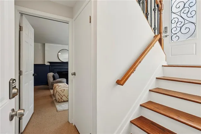 $565,000 | 10405 Meadow Crest Lane, Alpharetta, GA 30022