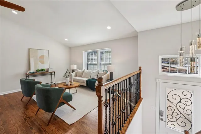 $565,000 | 10405 Meadow Crest Lane, Alpharetta, GA 30022