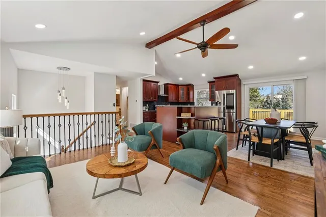 $565,000 | 10405 Meadow Crest Lane, Alpharetta, GA 30022