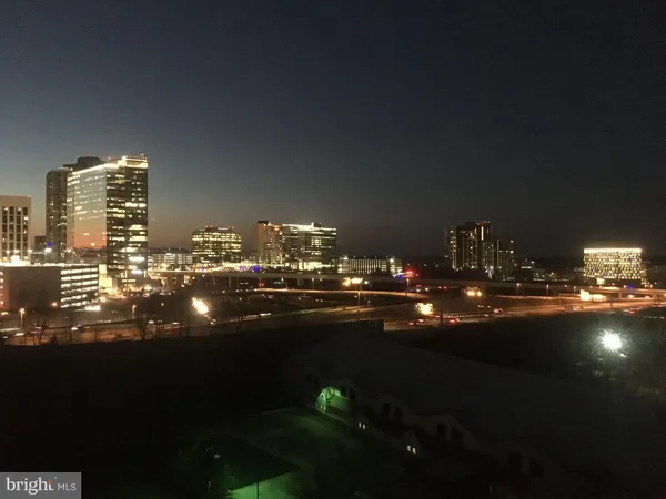 $3,200 | 1800 Old Meadow Road, Unit 1510, McLean, VA 22102