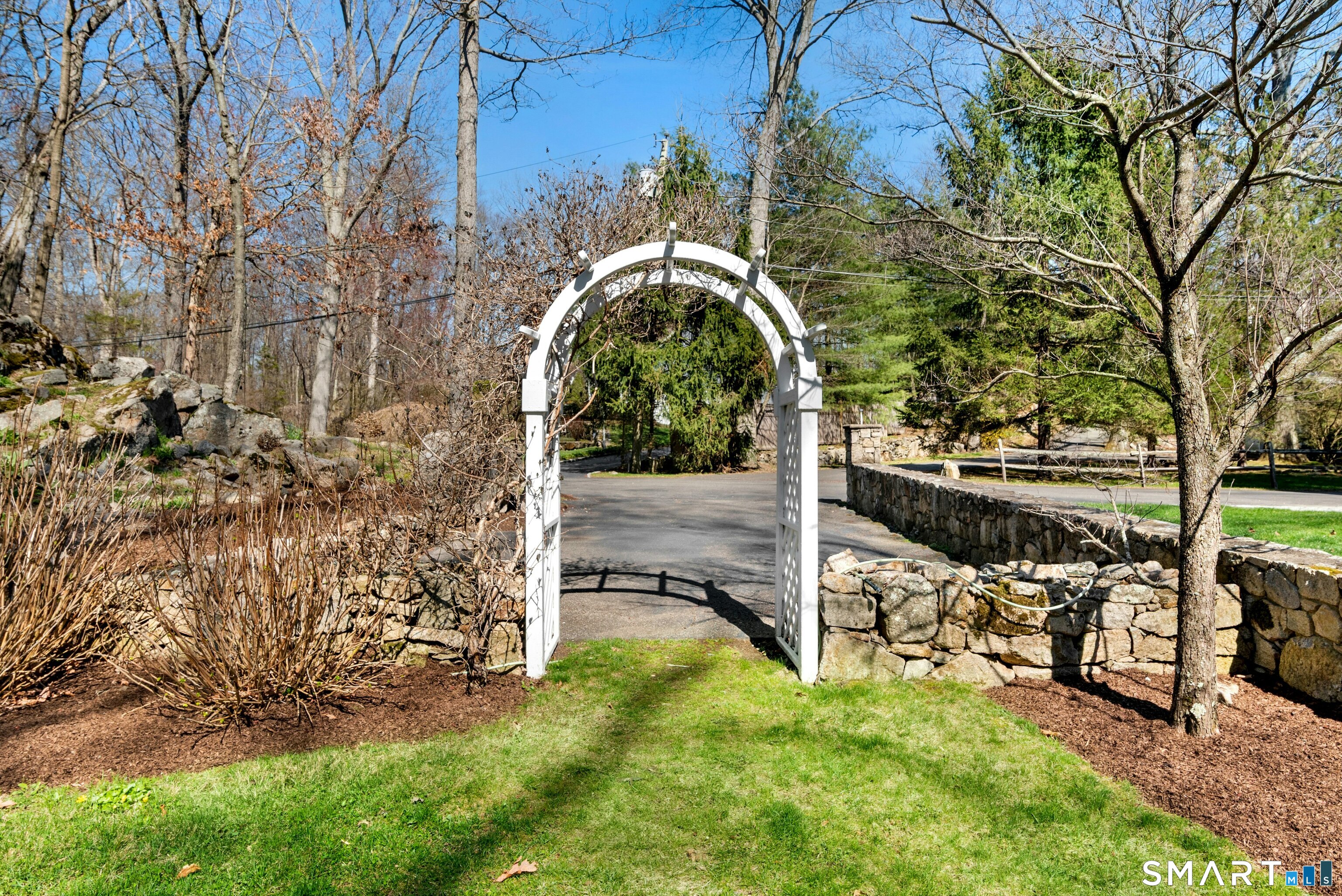 149 Wolfpit Road Wilton, CT 06897 - Photo 38 of 39