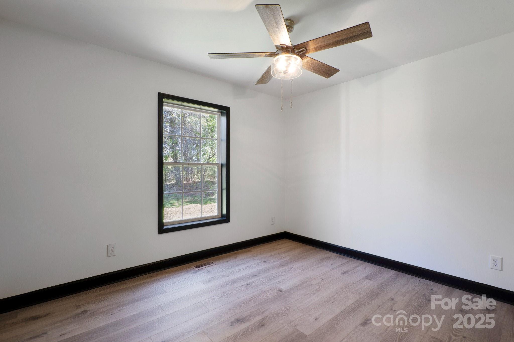 1600 Carson Road Pilot Mountain, NC 27041 - Photo 19 of 36 Gallery Image 19