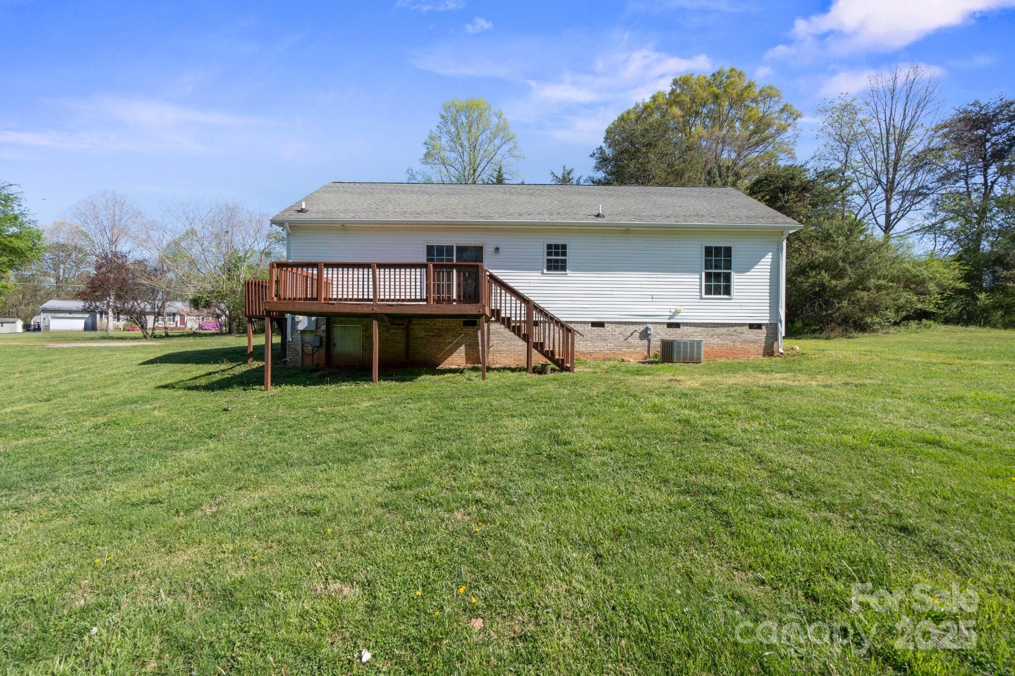 1600 Carson Road Pilot Mountain, NC 27041 - Photo 29 of 36 Gallery Image 29