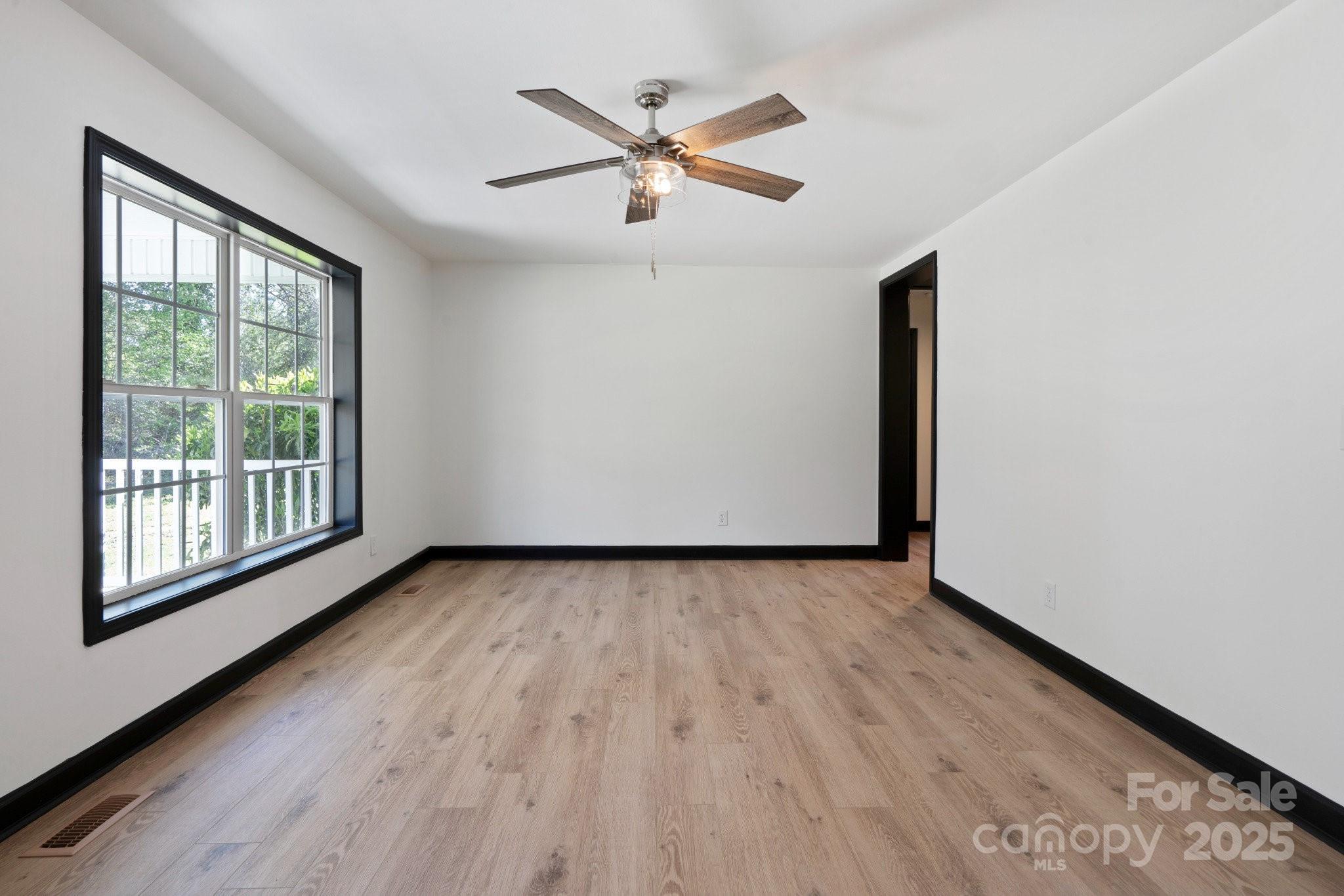1600 Carson Road Pilot Mountain, NC 27041 - Photo 5 of 36 Gallery Image 5