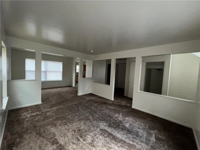 $1,081 | 809 3rd Street, Clairton, PA 15025