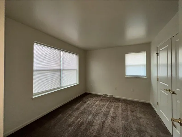 $1,081 | 809 3rd Street, Clairton, PA 15025