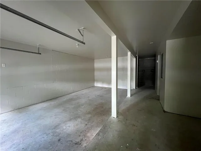 $1,081 | 809 3rd Street, Clairton, PA 15025