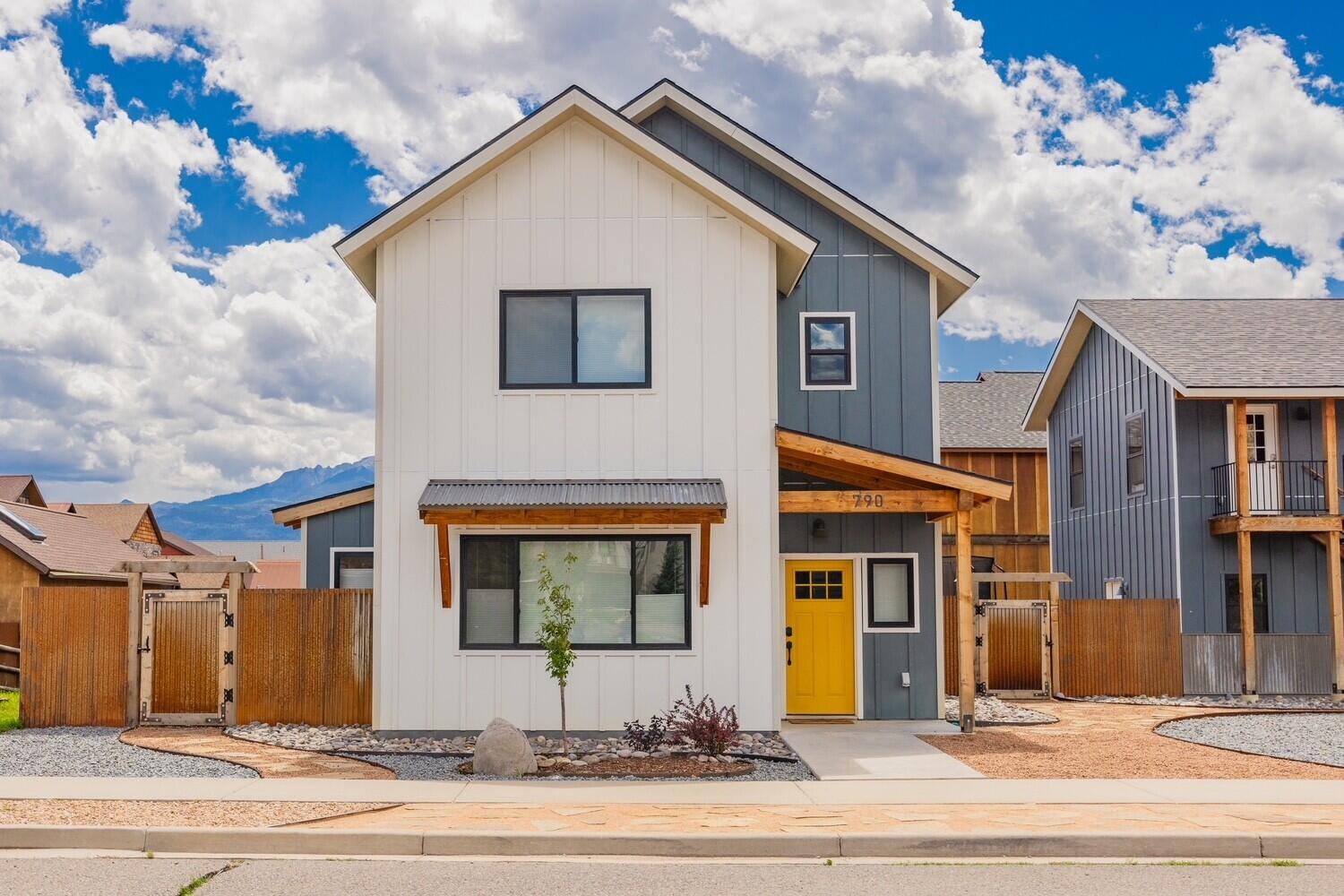 790 North Laura Street Ridgway, CO 81432 - Photo 3 of 42 2