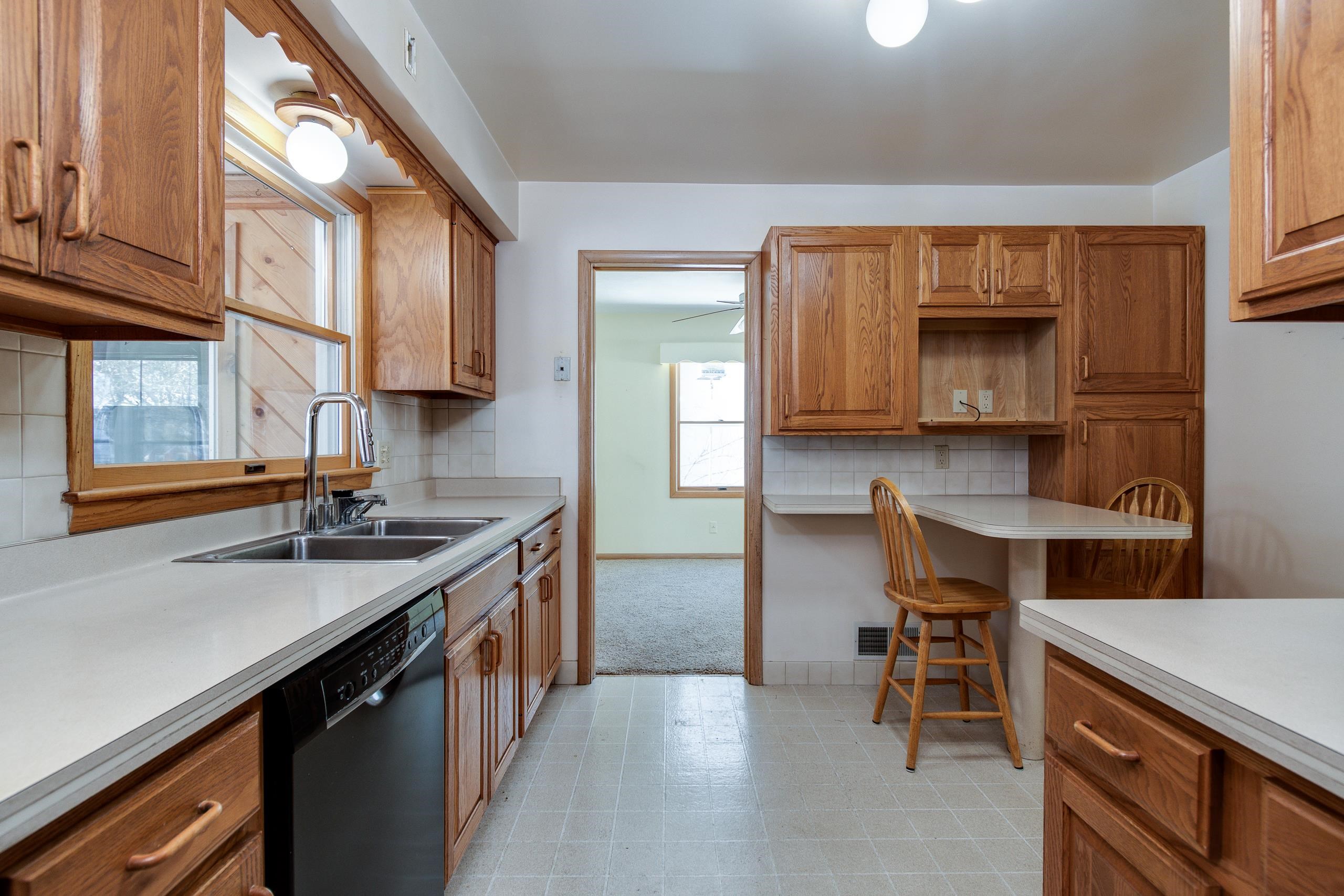 4125 Meyer Avenue Madison, WI 53711 - Photo 12 of 45