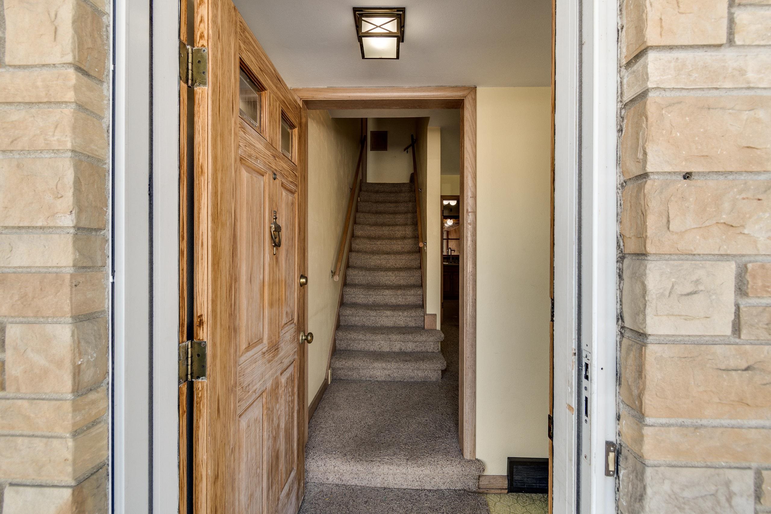 4125 Meyer Avenue Madison, WI 53711 - Photo 3 of 45