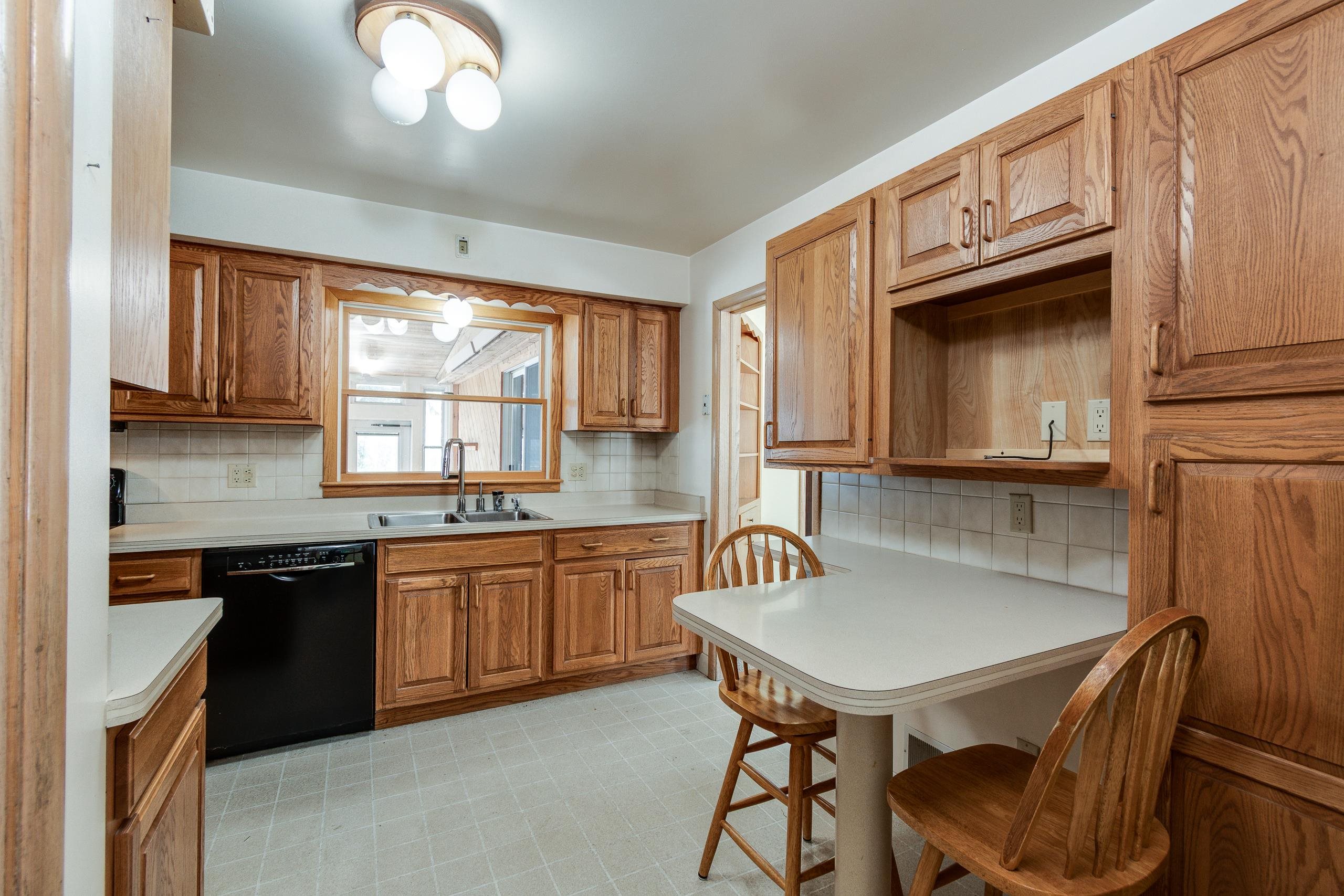 4125 Meyer Avenue Madison, WI 53711 - Photo 10 of 45