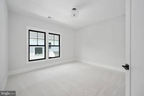 $2,625,000 | 8650 McHenry Street, Vienna, VA 22180