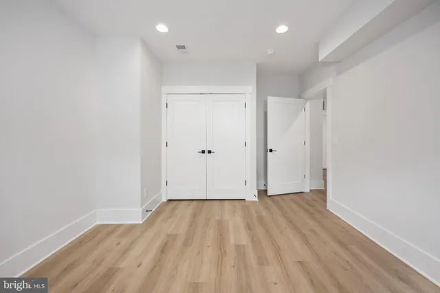 $2,625,000 | 8650 McHenry Street, Vienna, VA 22180