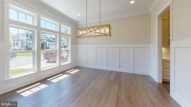 $2,625,000 | 8650 McHenry Street, Vienna, VA 22180