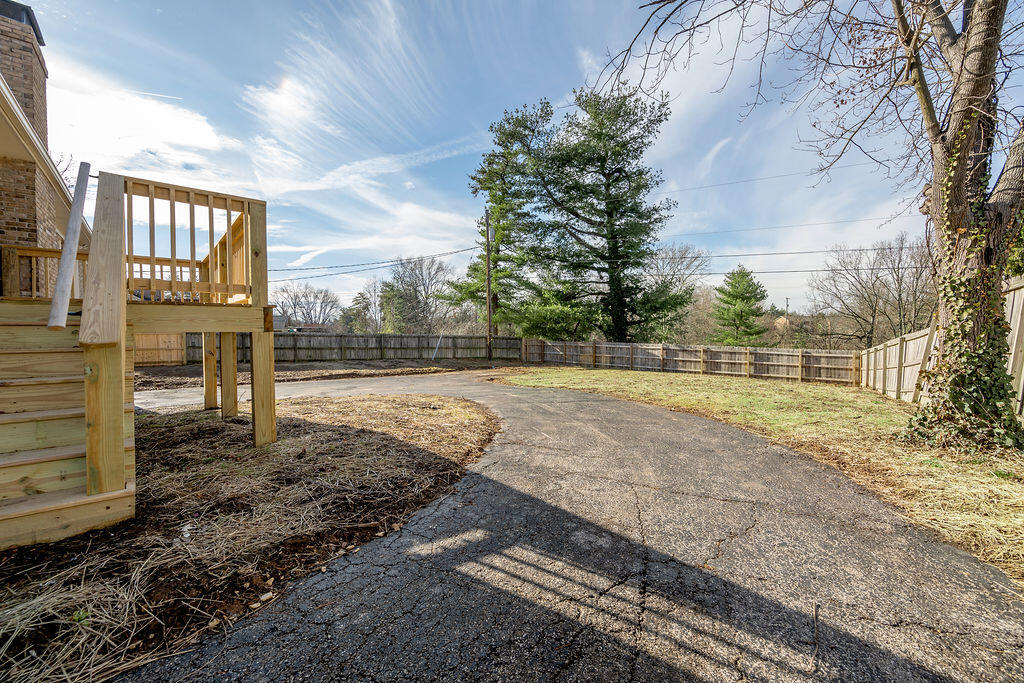2934 Montavesta Road Lexington, KY 40502 - Photo 46 of 49 TDB_9814