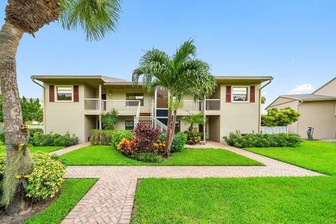 $279,900 | 23 Eastgate Drive, Unit C, Boynton Beach, FL 33436