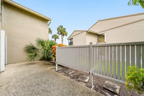 $279,900 | 23 Eastgate Drive, Unit C, Boynton Beach, FL 33436