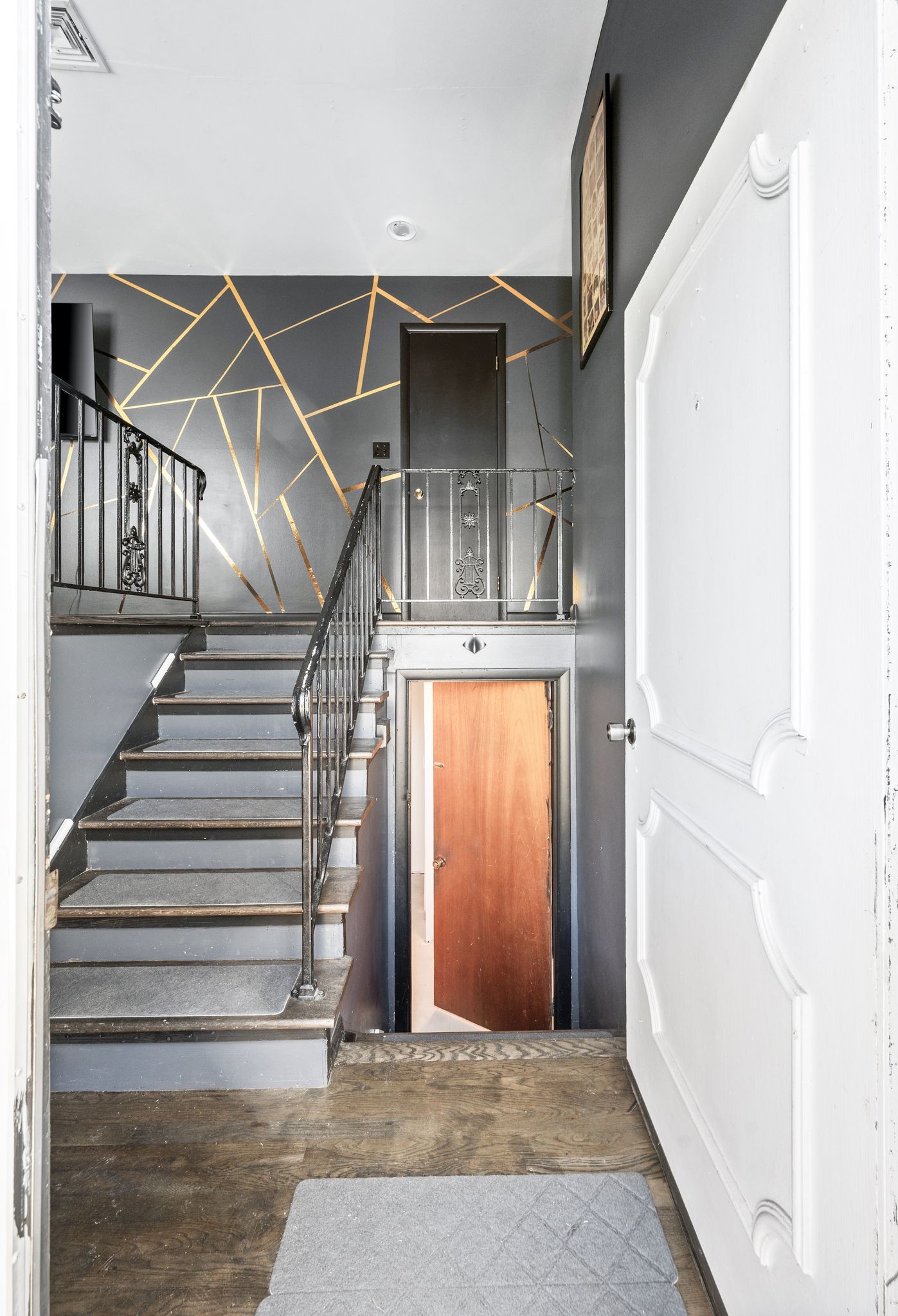 3261 Hinkle Drive Nashville, TN 37218 - Photo 4 of 39