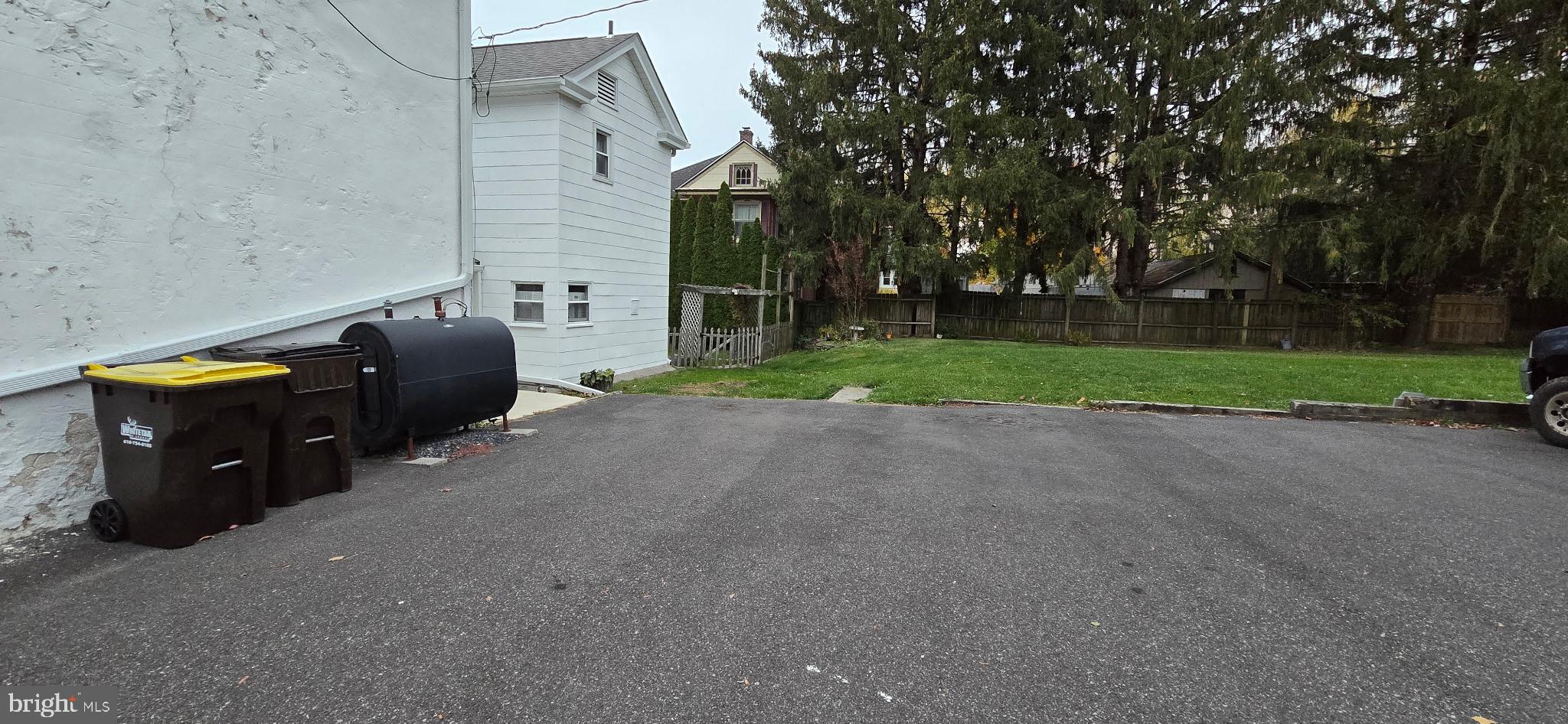 2196 Spinnerstown Road Spinnerstown, PA 18951 - Photo 18 of 23