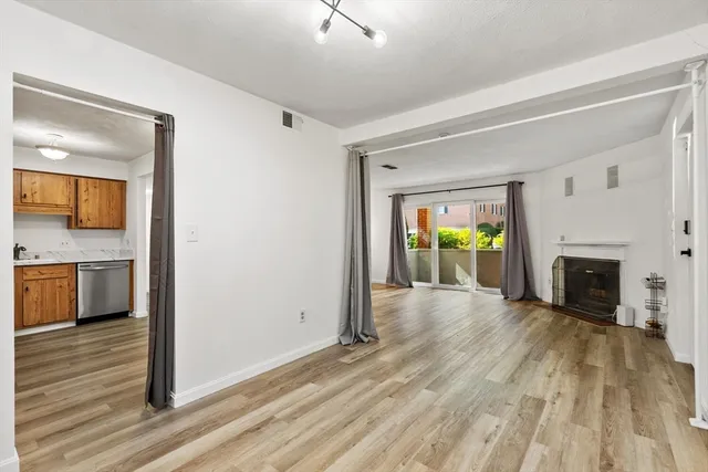 $499,900 | 5 April, Unit 12, Lexington, MA 02421