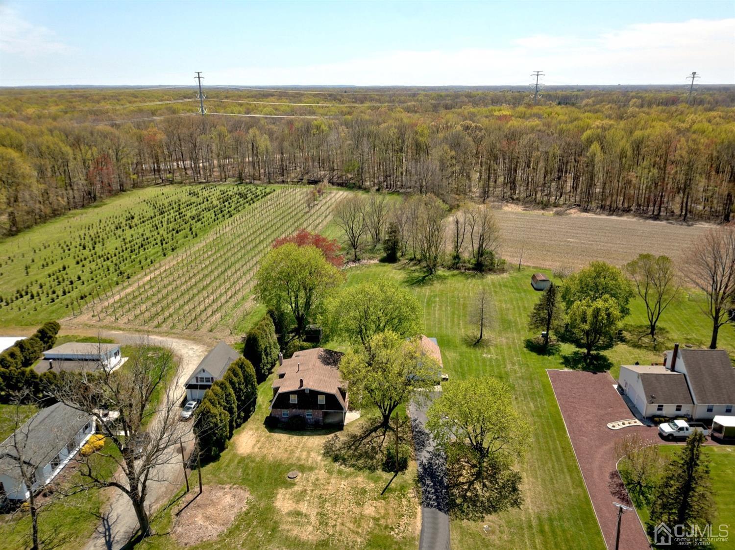 301 Friendship Road Cranbury, NJ 08512 - Photo 3 of 47 a view of a city