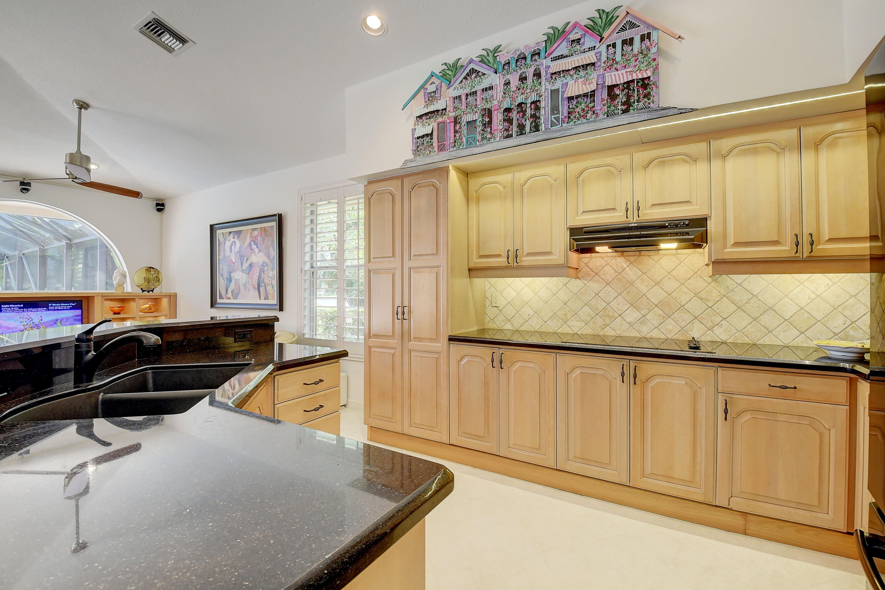 7812 Dorchester Road Boynton Beach, FL 33472 - Photo 21 of 88 GRANITE COUNTERS