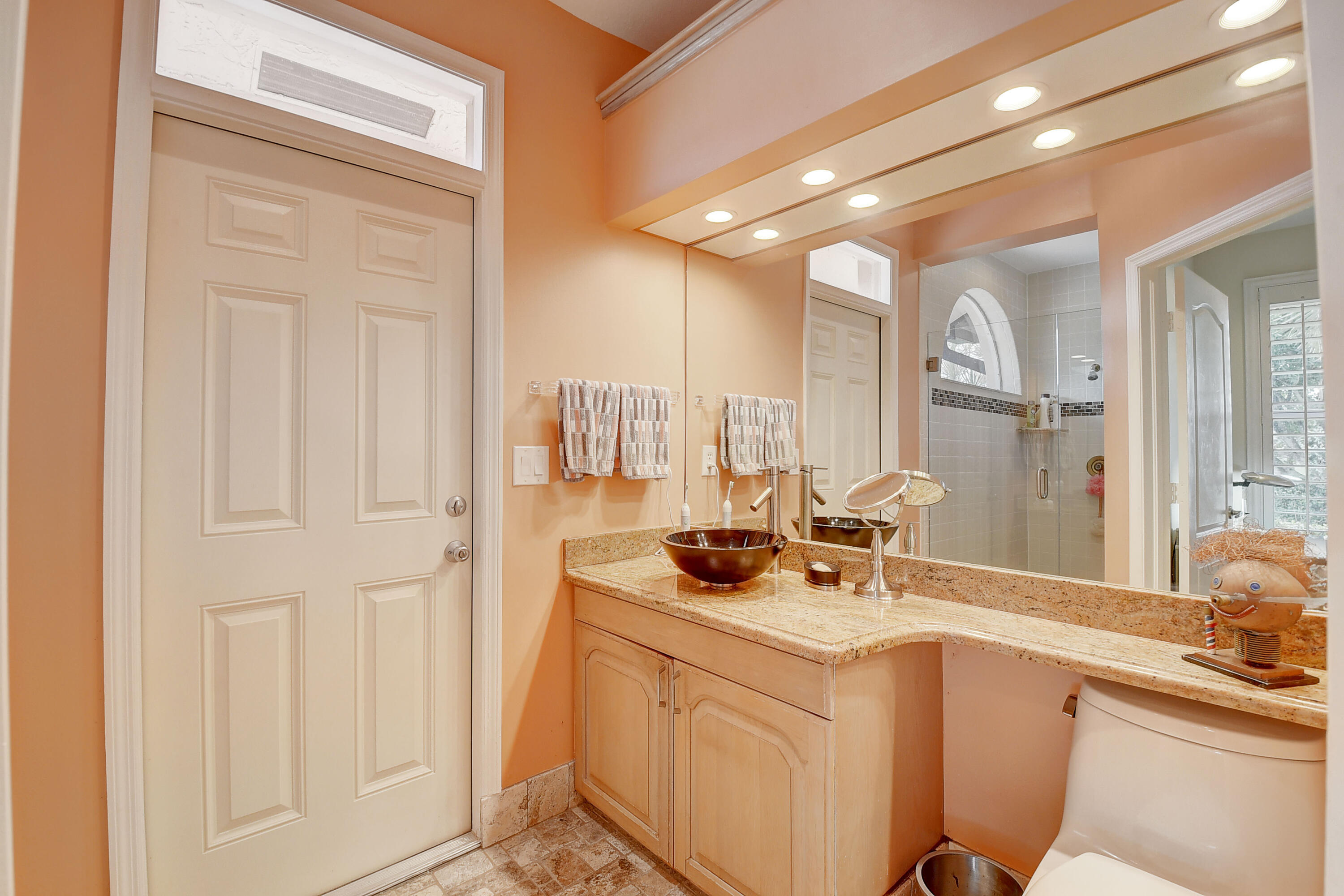 7812 Dorchester Road Boynton Beach, FL 33472 - Photo 28 of 88 CABANA BATH