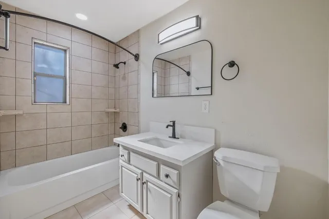 $399,200 | 21199 South Feland Avenue, Riverdale, CA 93656