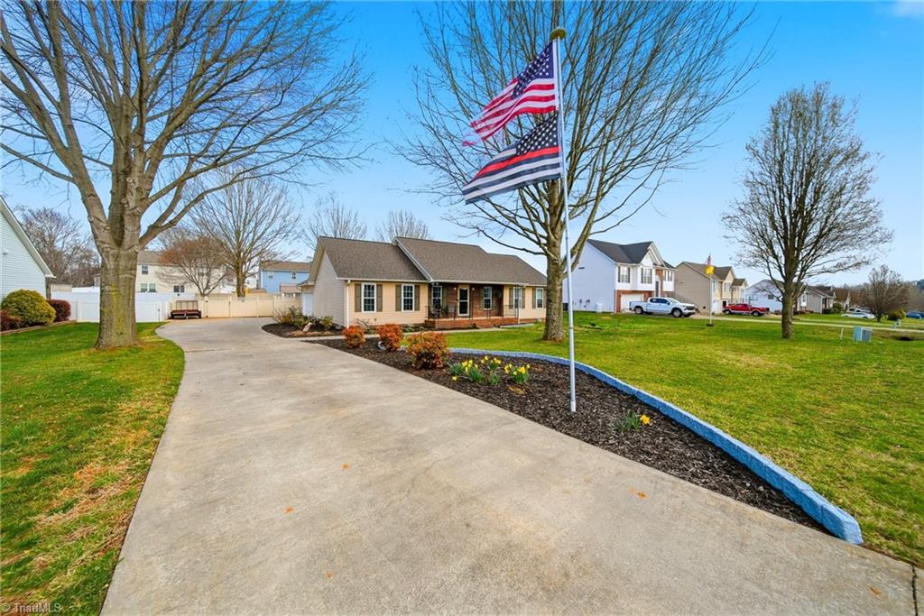 209 Charleston Ridge Drive Mocksville, NC 27028 - Photo 45 of 50