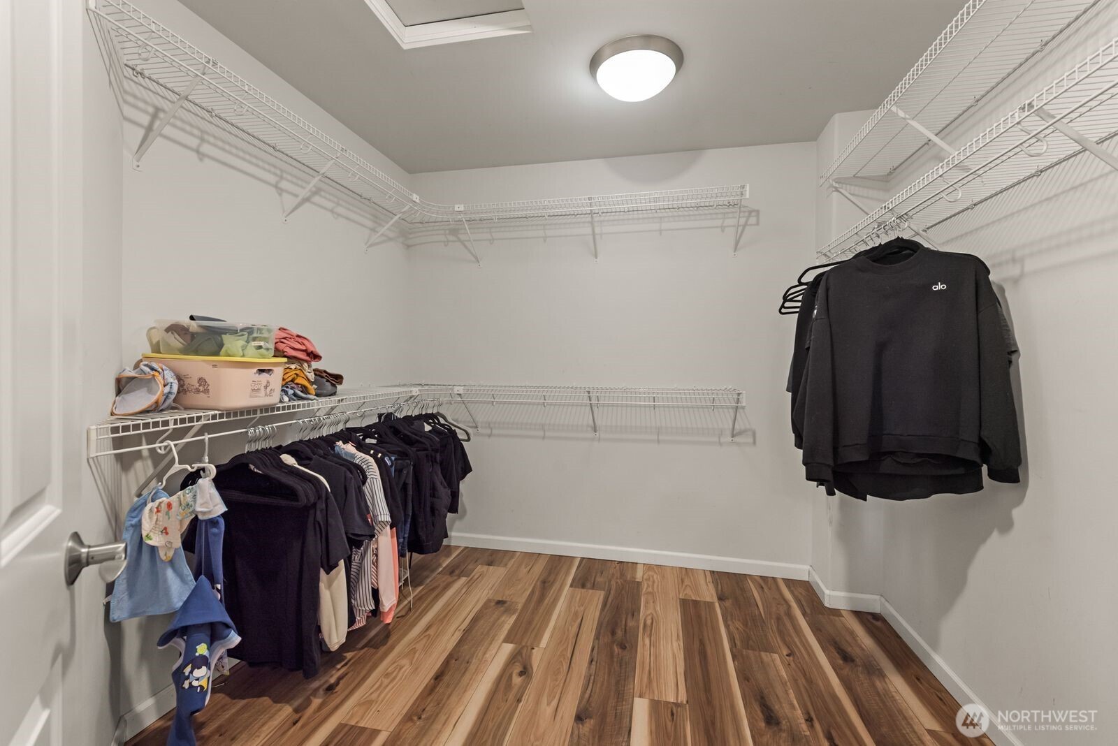 4218 Northeast 9th Circle Renton, WA 98059 - Photo 17 of 21