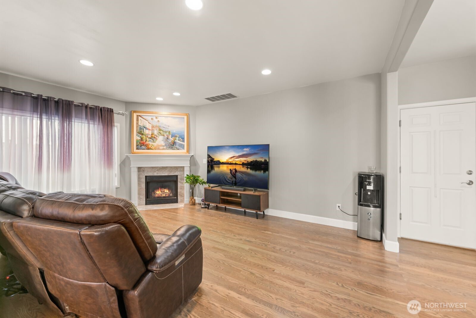 4218 Northeast 9th Circle Renton, WA 98059 - Photo 7 of 21