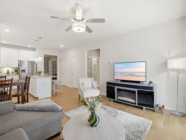 $445,000 | 220 Martins Landing, Unit 104, North Reading, MA 01864