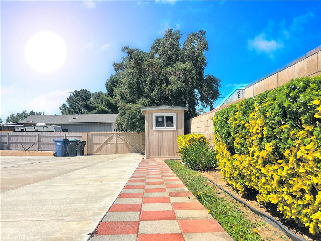 1143 Elizabeth Lake Road Palmdale, CA 93551 - Photo 54 of 67